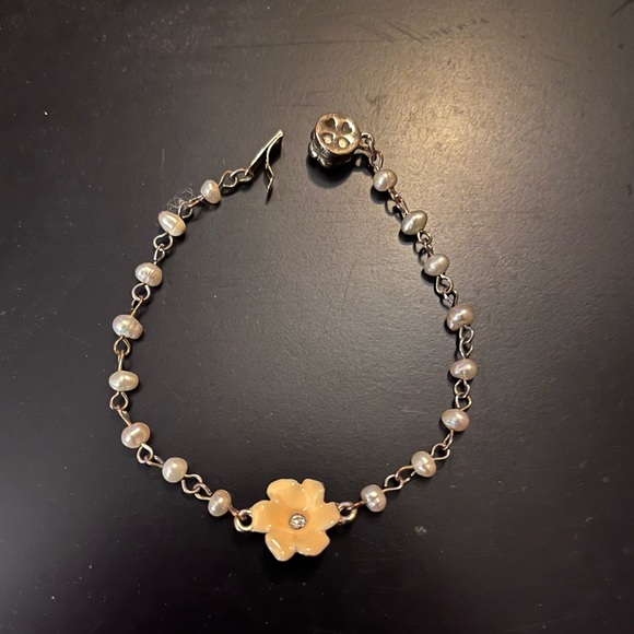 Jewelry - Flower Bracelet